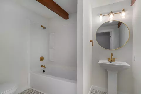 Bath - 1214 7th St, Monett, MO 65708 photo 1 of 4