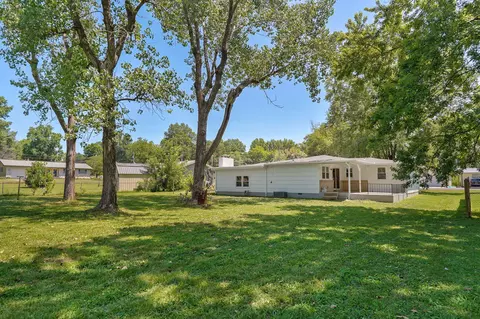 Exterior - 1214 7th St, Monett, MO 65708 photo 6 of 10
