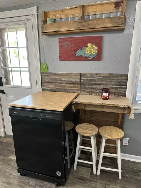 Kitchen - 2210 Eaglecrest Rd, Cape Fair, MO 65624 photo 5 of 6