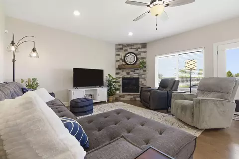Living - 3579 W Camelot St, Springfield, MO 65807 photo 1 of 2