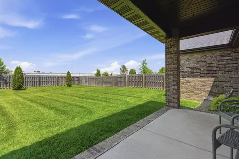 Exterior - 3579 W Camelot St, Springfield, MO 65807 photo 4 of 7