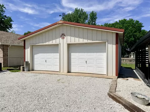 Other - 829 S Roosevelt Ave, Aurora, MO 65605 photo 7 of 10