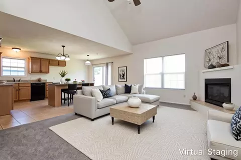 Living - 2071 E Foxridge Trl, Republic, MO 65738 photo 2 of 5