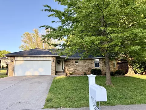 Exterior - 2722 S Meadowlark Ave, Springfield, MO 65807 photo 2 of 5