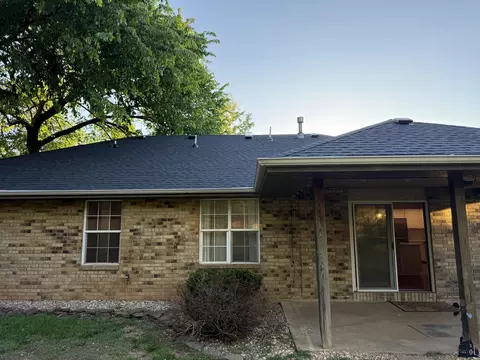 Exterior - 2722 S Meadowlark Ave, Springfield, MO 65807 photo 5 of 5