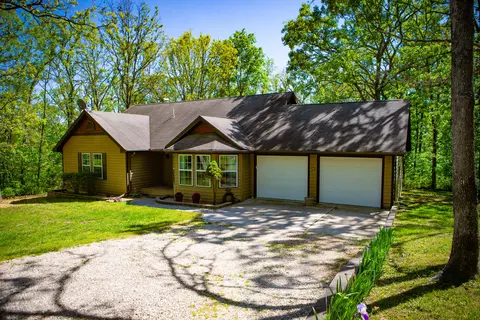 6038 State Highway A, Marshfield, MO 65706