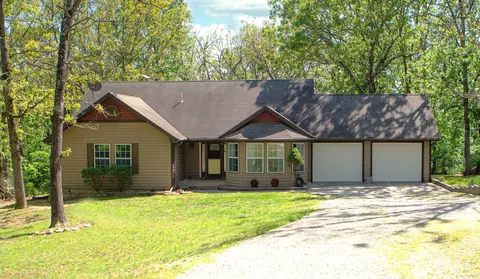6038 State Highway A, Marshfield, MO 65706