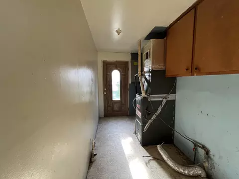 Entry Way - 5655 SE Highway 13, Collins, MO 64738 photo 1 of 1