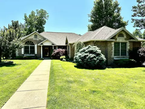 2282 W Camino Alto St, Springfield, MO 65810