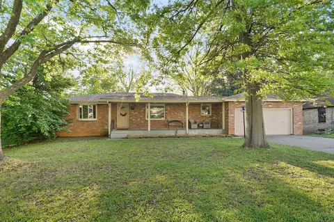 3442 S Carriage Ave, Springfield, MO 65809
