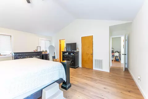 Bedroom - 3991 State Hwy, Thayer, MO 65791 photo 3 of 6