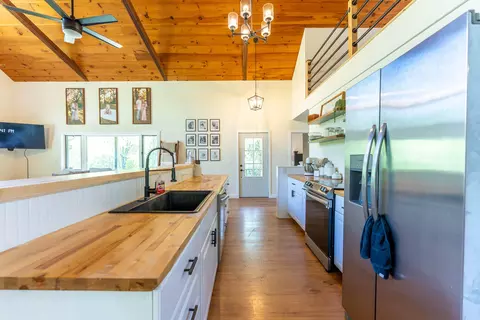 Kitchen - 3991 State Hwy, Thayer, MO 65791 photo 1 of 3