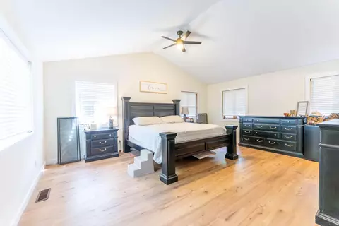Bedroom - 3991 State Hwy, Thayer, MO 65791 photo 1 of 6