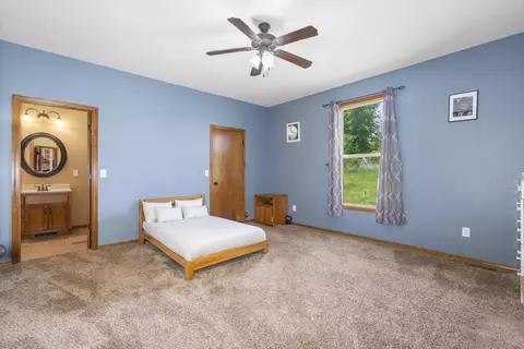Bedroom - 1812 Farmland Rd, Marshfield, MO 65706 photo 1 of 4