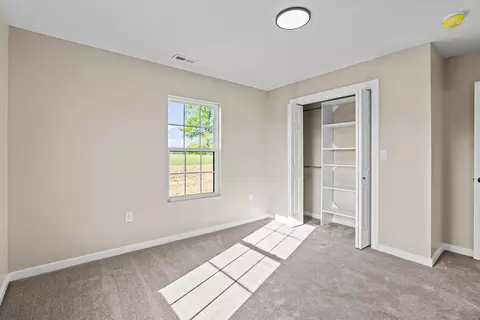 Bedroom - 24672 Farm Road 2012, Crane, MO 65633 photo 4 of 7
