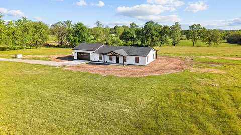 Exterior - 24672 Farm Road 2012, Crane, MO 65633 photo 9 of 13