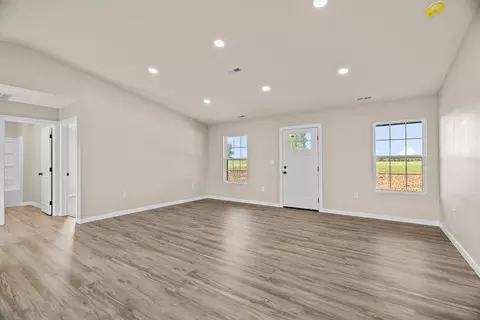 Living - 24672 Farm Road 2012, Crane, MO 65633 photo 1 of 2
