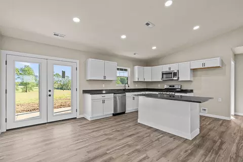 Kitchen - 24672 Farm Road 2012, Crane, MO 65633 photo 1 of 5