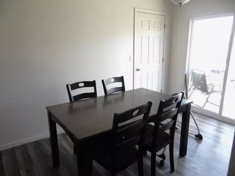 Dining - 422 E South St, Mansfield, MO 65704 photo 2 of 2