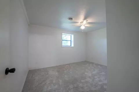 Bedroom - 866 County Road 328, Thayer, MO 65791 photo 2 of 4