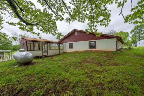Exterior - 866 County Road 328, Thayer, MO 65791 photo 7 of 16