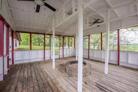 Exterior - 866 County Road 328, Thayer, MO 65791 photo 4 of 16