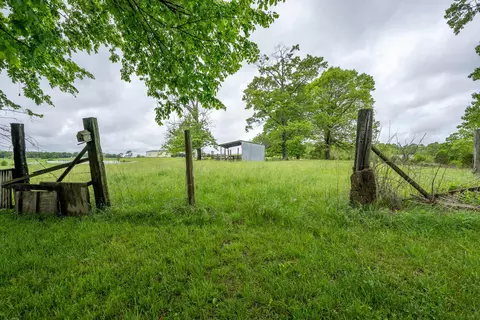 Exterior - 866 County Road 328, Thayer, MO 65791 photo 11 of 16