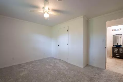 Bedroom - 866 County Road 328, Thayer, MO 65791 photo 3 of 4