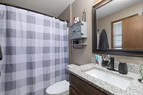 Bath - 2720 W Cover Dr, Ozark, MO 65721 photo 2 of 2