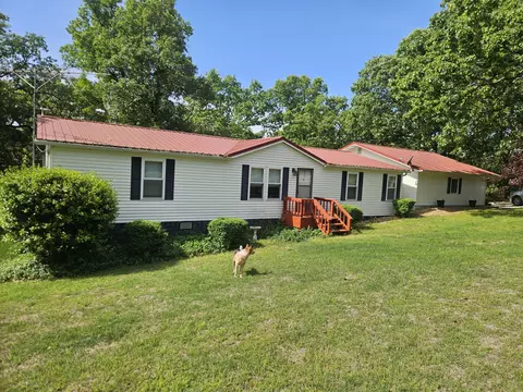 814 County Road 609, Pontiac, MO 65729