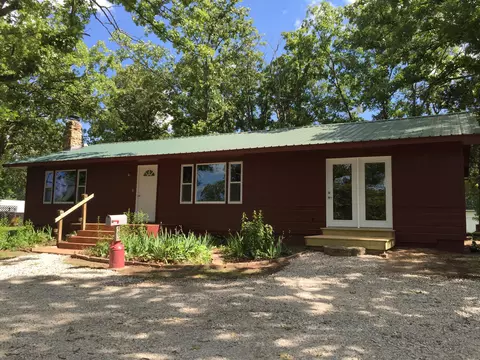 Exterior - 462 Campbell Point Rd, Shell Knob, MO 65747 photo 2 of 7