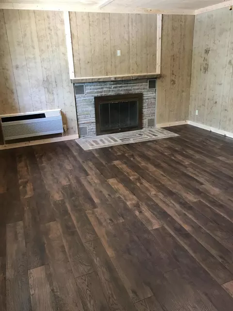Living - 462 Campbell Point Rd, Shell Knob, MO 65747 photo 4 of 4