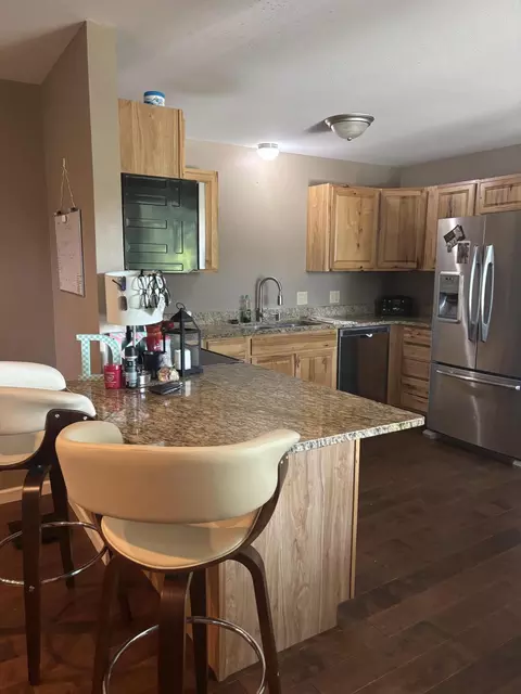 Kitchen - 462 Campbell Point Rd, Shell Knob, MO 65747 photo 2 of 2