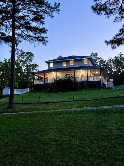 475 Whippet Dr, Ellington, MO 63638