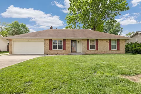 1132 W Berkeley St, Springfield, MO 65807