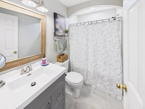 Bath - 26 Terrace Ln, Buffalo, MO 65622 photo 4 of 5