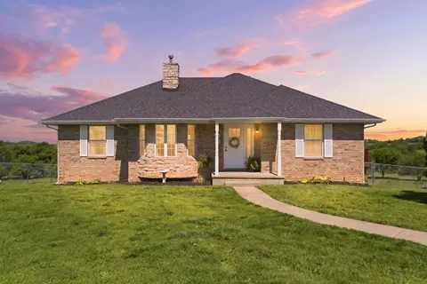 9195 N Farm Road 53, Walnut Grove, MO 65770