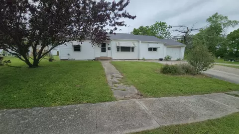 207 N Lilly St, Greenfield, MO 65661