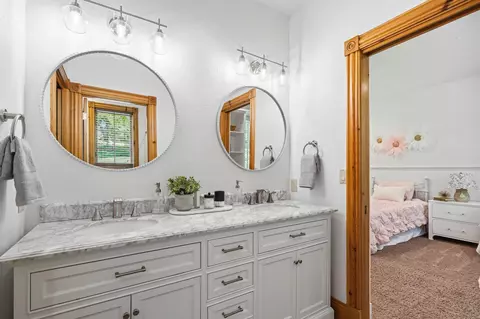 Bath - 4827 S Landon Ct, Springfield, MO 65810 photo 7 of 11
