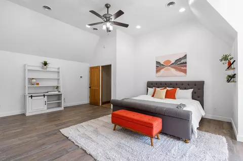 Bedroom - 4827 S Landon Ct, Springfield, MO 65810 photo 11 of 13