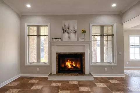 Living - 2401 S April Ave, Springfield, MO 65807 photo 6 of 11