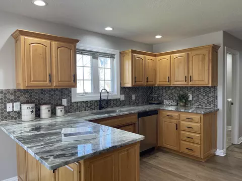 Kitchen - 2401 S April Ave, Springfield, MO 65807 photo 2 of 4