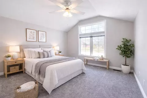 Bedroom - 2401 S April Ave, Springfield, MO 65807 photo 3 of 7