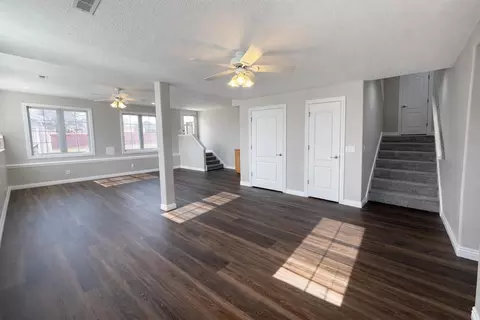 Living - 2401 S April Ave, Springfield, MO 65807 photo 10 of 11