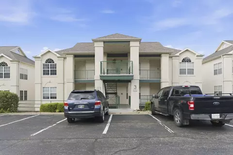 351 S Wildwood Dr #3-2, Branson, MO 65616