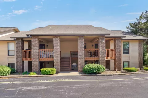 91 Port Dr #3, Kimberling City, MO 65686