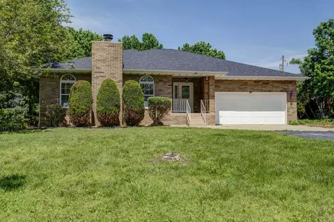 5277 E Farm Road 194, Rogersville, MO 65742