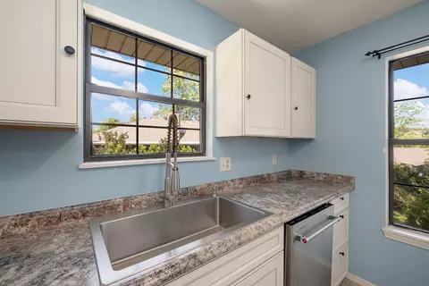 Kitchen - 1977 Pointe Royale Dr, Branson, MO 65616 photo 3 of 4