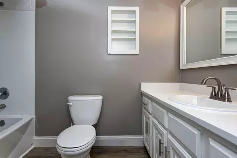 Bath - 1300 E Bain St, Ozark, MO 65721 photo 4 of 4