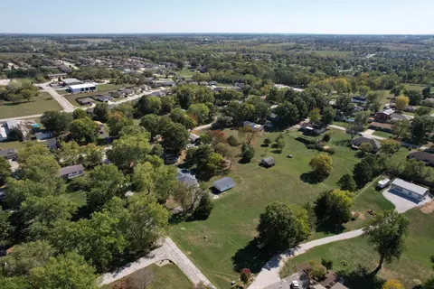 View/Area - 1300 E Bain St, Ozark, MO 65721 photo 2 of 10